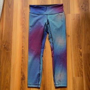 EUC Lululemon wunder Under pants hemmed 6